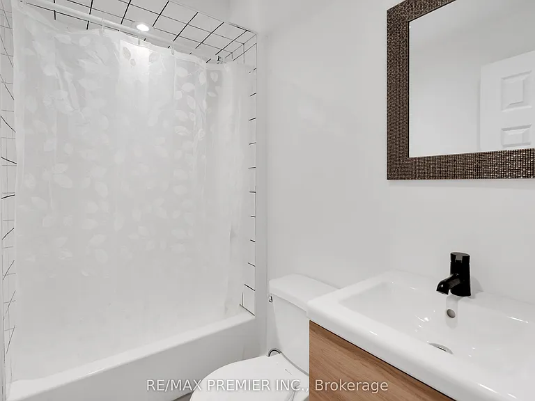 891 Tiny Beaches Rd S — Photo 30