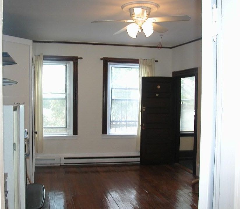 Building Photo 3
