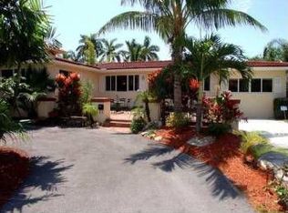 822 Tyler St, Hollywood, FL 33019