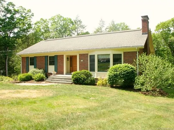 124 Isinglass Hill Rd, Portland, CT 06480