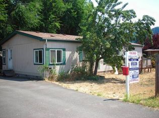 396 SE Center St, Winston, OR 97496