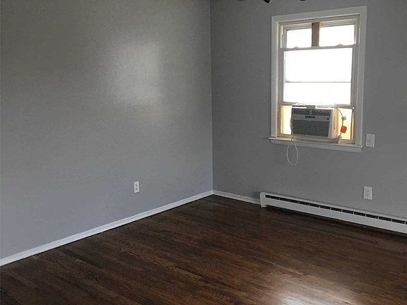 4th image of 371 West Dr