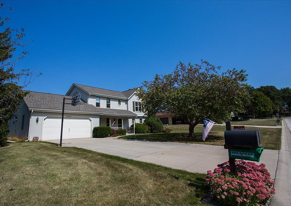2nd image of S79W17430 Scenic Dr