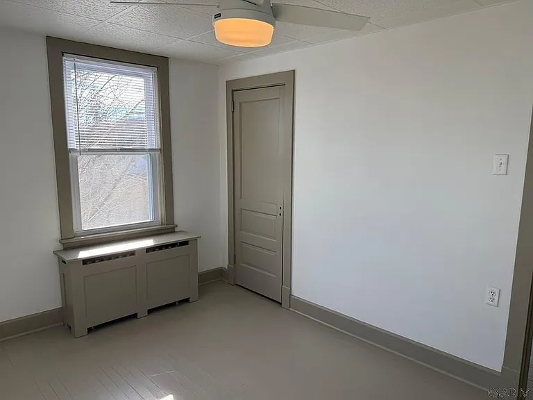 1727R Scalp Ave — Photo 18