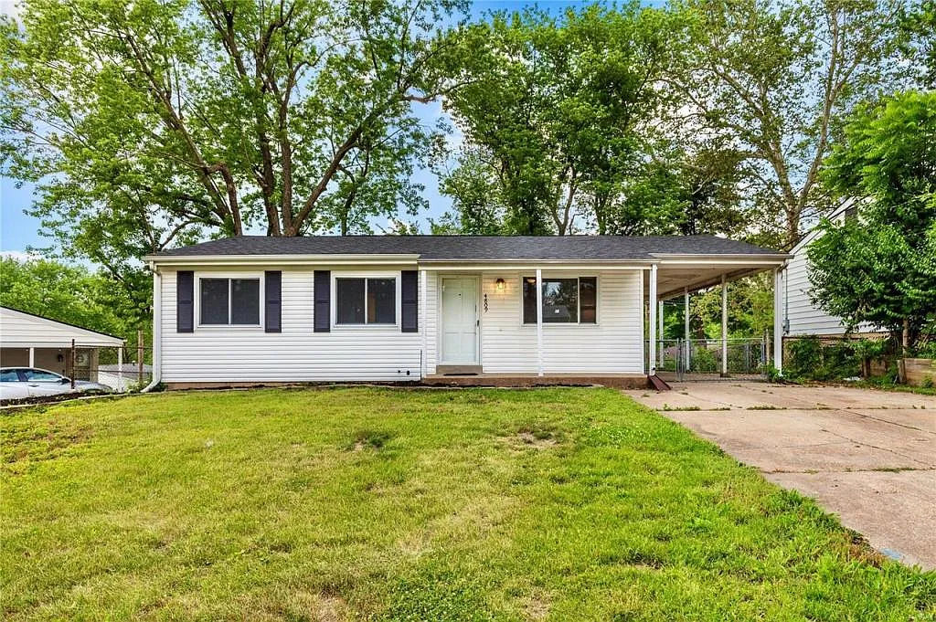 4809 Cherry Blossom Ln — Photo 1