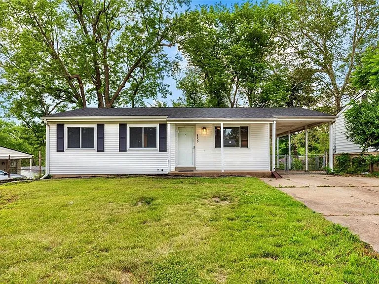 4809 Cherry Blossom Ln — Photo 1