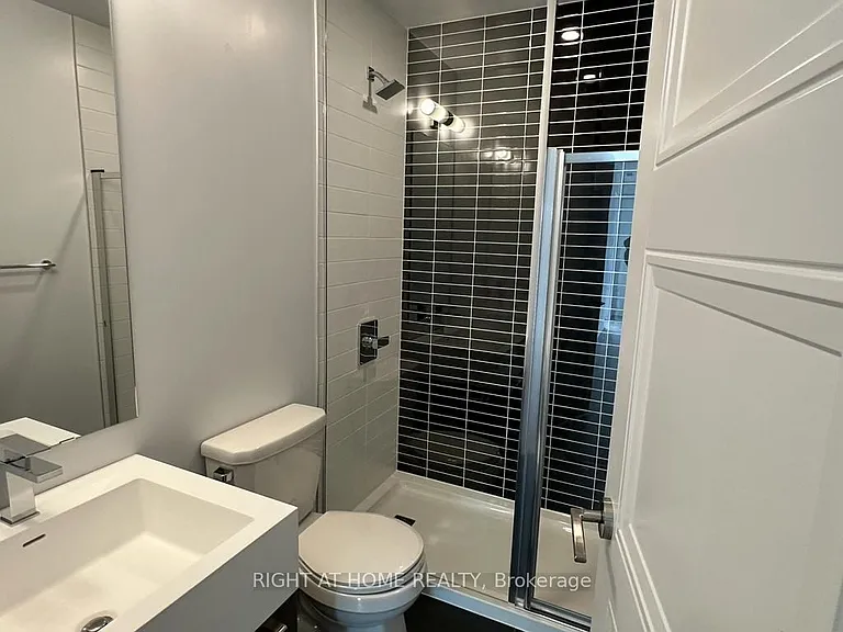 25 Neighbourhood Ln #403 — Photo 12