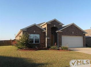 2796 Sweetbriar Ln, Grand Prairie, TX 75052