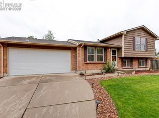 2950 Rio Vista Dr, Colorado Springs, CO 80917