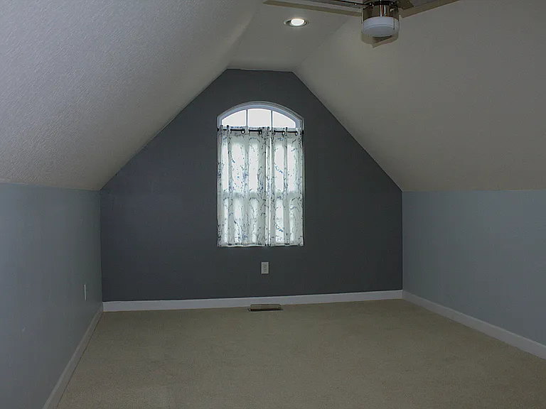 112 Victoria Park Dr — Photo 22