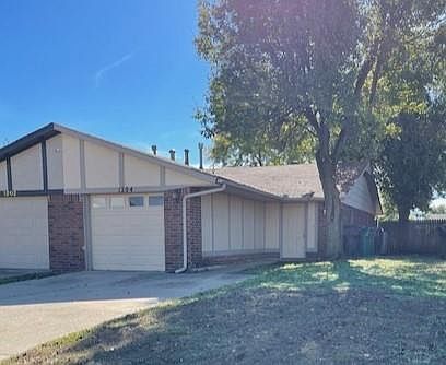 1st image of 1204 SW 77th Ter