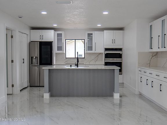 5th image of 7984 Floral Dr