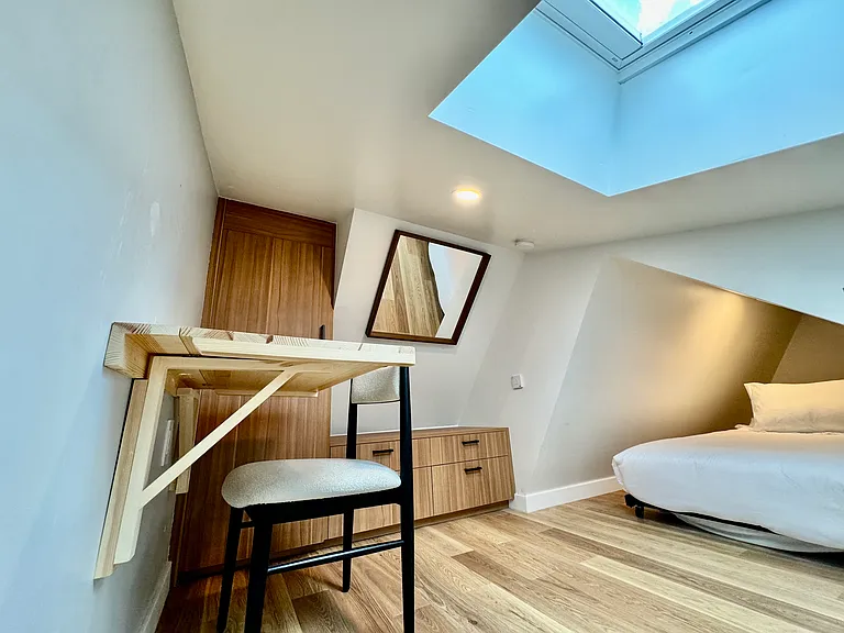 910 W Hallam St #9 — Photo 14