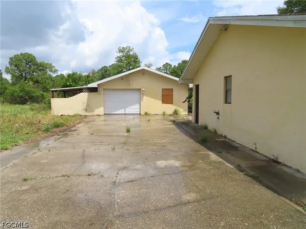 5255 Pioneer 23rd St, Clewiston, FL 33440