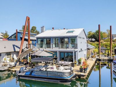 2630 N Hayden Island Dr SLIP 16, Portland, OR, 97217