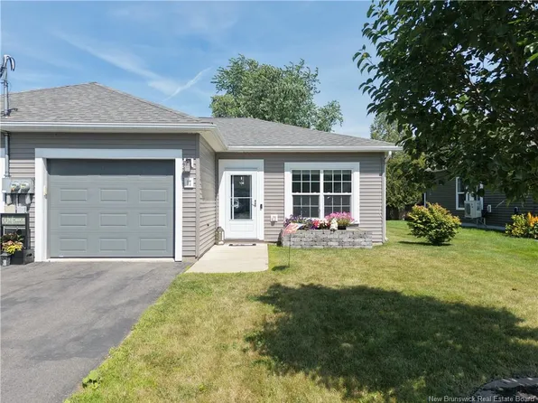 17 Parkview Ln, Sussex, NB E4E 0J8