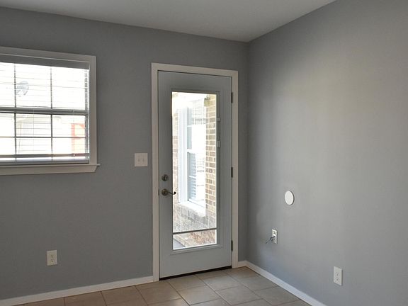 Kitchen private entry