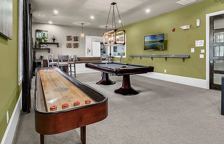 Andros Isles Apartments — Photo 5