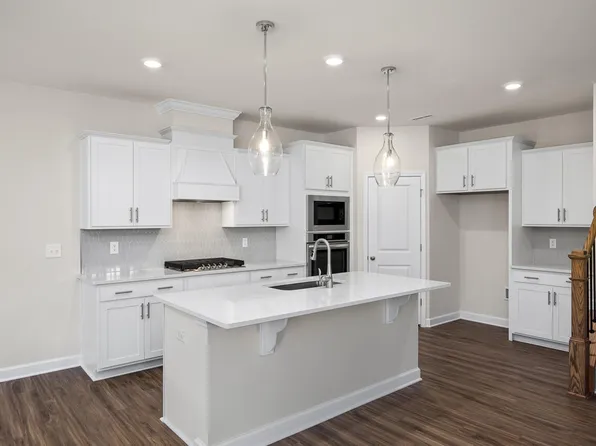 517 Crescent Wood Trl, Zebulon, NC 27597