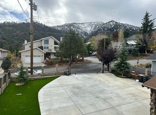 5542 Easter Dr, Wrightwood, CA 92397