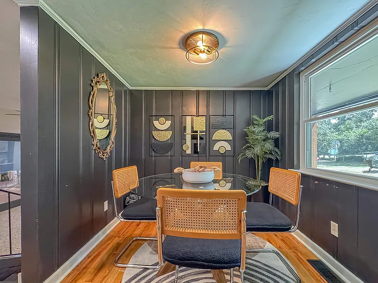 1044 Seminole Dr — Photo 24