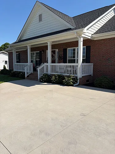 202 Roscoe Dr Photo 1