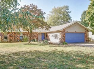 1346 E Hanover St, Springfield, MO 65804