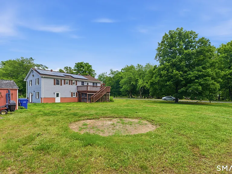 60 Hoffman Rd — Photo 5