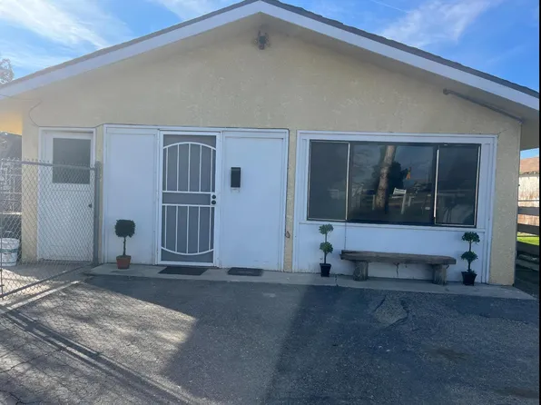 2225 N Bethel Ave, Sanger, CA 93657