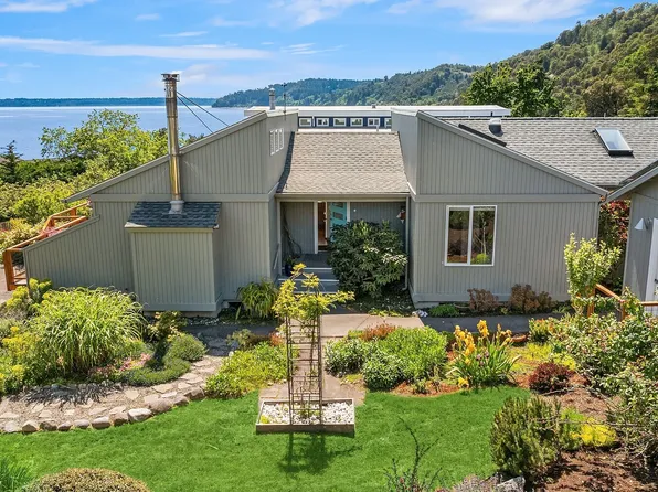 25918 75th Avenue SW, Vashon, WA 98070