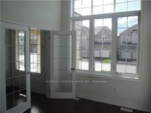 8 N Jericho Ave, Georgina, ON L4P 0G9
