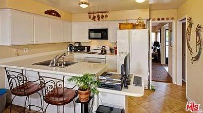 4th image of 4118 Lake Harbor Ln