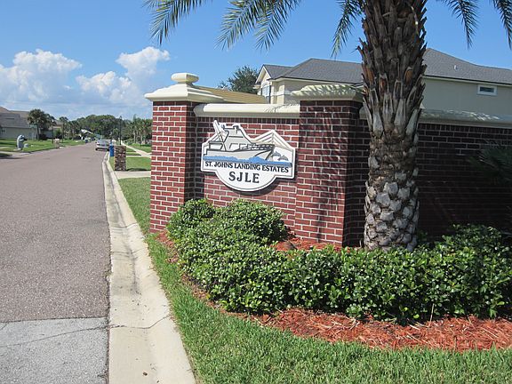 Neighborhood entrance