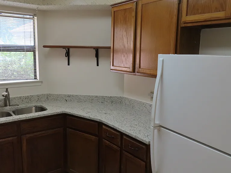 502 Green Meadow Blvd #0 — Photo 3