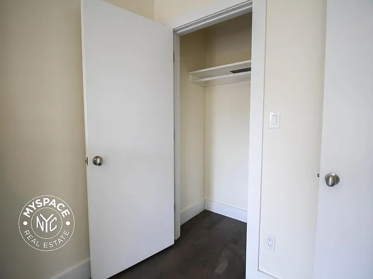 360 Bainbridge St #3 — Photo 6