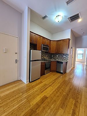 2nd image of 7124 5th Ave APT 3L