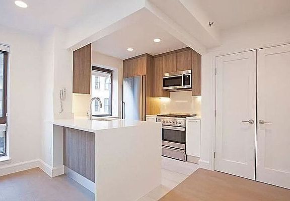 2nd image of 311 W 50th St #7T