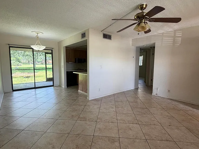 4141 Oak Terrace Dr #4141 — Photo 3