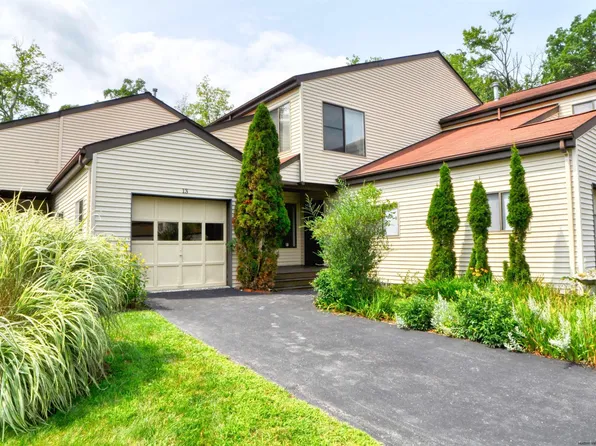 13 Knolls Court, Woodstock, NY 12498