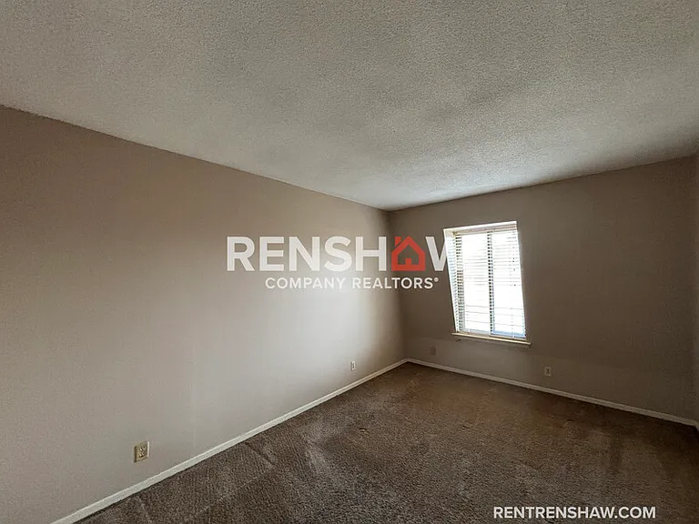 6620 Poplar Woods Cir S — Photo 3