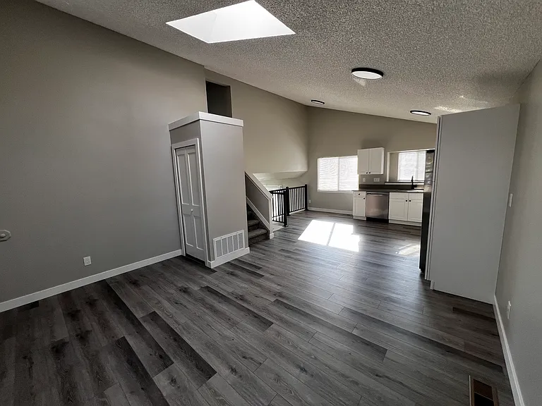 7955 Summit Ridge Pl — Photo 5