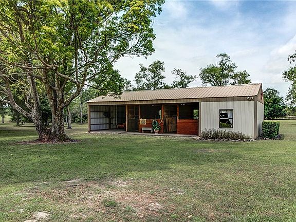 3rd image of 34829 Valley Hill Ln