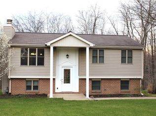 558 Partridge Run Rd, Gibsonia, PA 15044