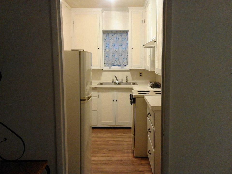 2nd image of 110 Silver Ave
