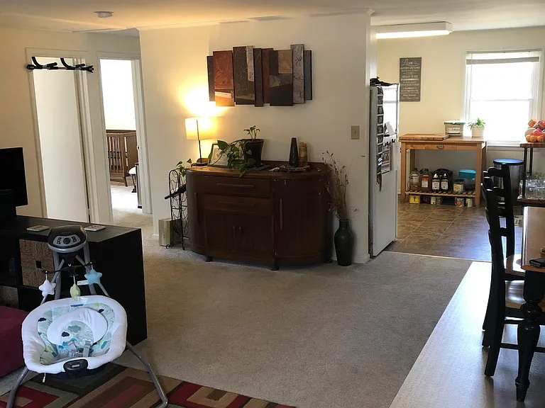 218 Tareyton Dr #1 — Photo 2
