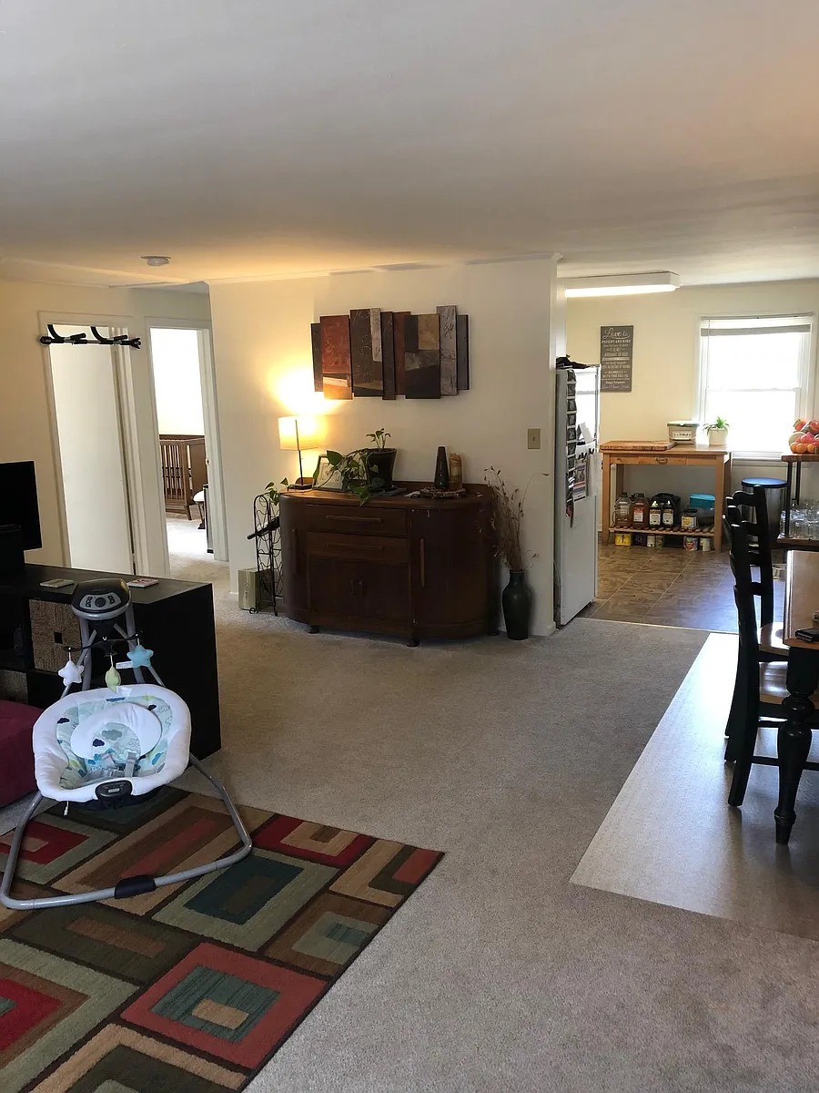 Building Photo - 218 Tareyton Dr #1