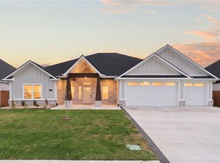 311 Morgan St, Centerton, AR 72719