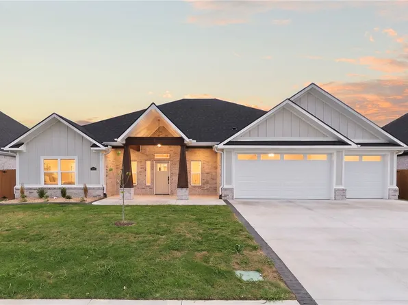 311 Morgan St, Centerton, AR 72719