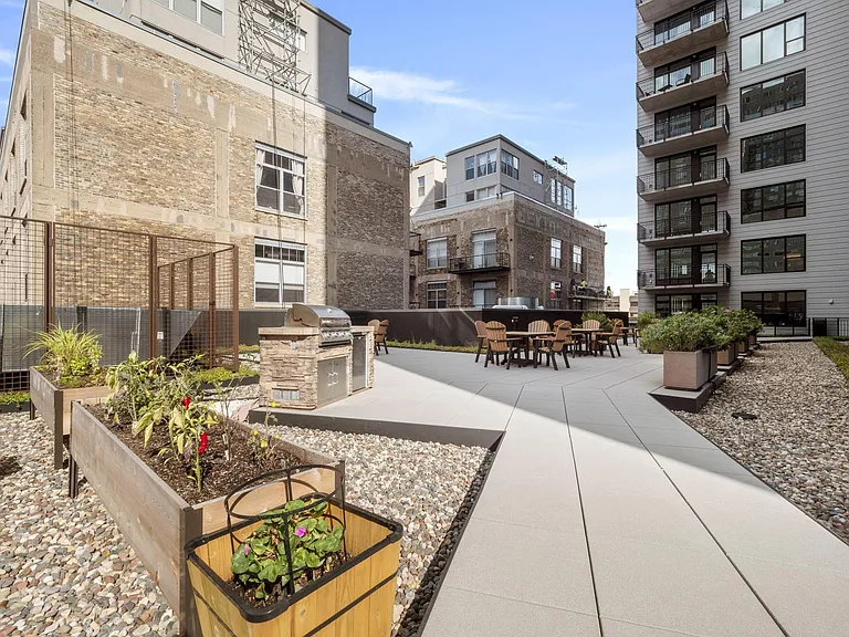 740 Portland Ave #1517 — Photo 31