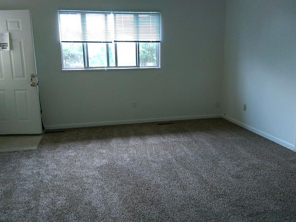 Living Room w/coat closet